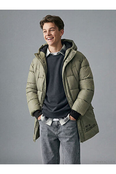 LC Waikiki Hooded Boys' Puffer Coat from Uzg Store for Style Enthusiasts