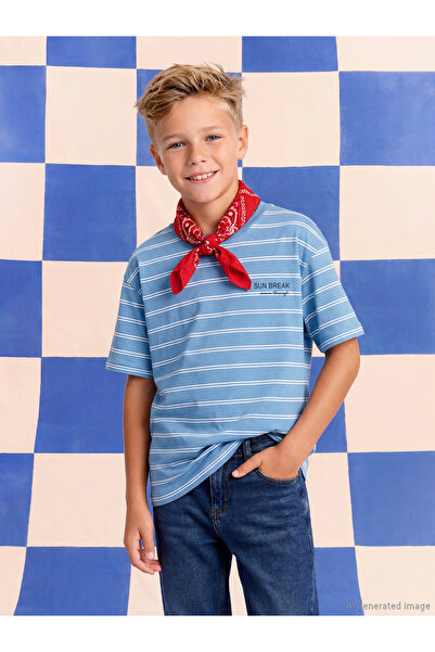 LC Waikiki منتجات فريزن ستور التي لا مثيل لها I تي شيرت مخطط للأولاد بياقة صفرية