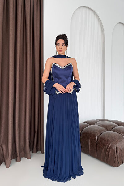 Serica Moda Navy Blue Heart Neckline Stone Embroidered Shawl Detailed Skirt P...