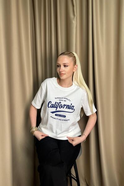 lizge giyim Cycling Collar T-Shirt with Print and Embroidery Details