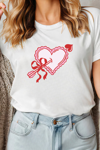Sarah's Boutique Women's T-shirt – 100% cotton – Valentine's Day "Arrow Heart"