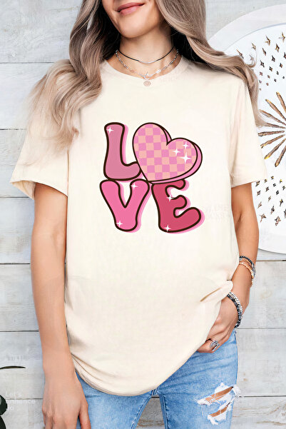 Sarah's Boutique Women's T-shirt – 100% cotton – Valentine's Day "Love Sign"