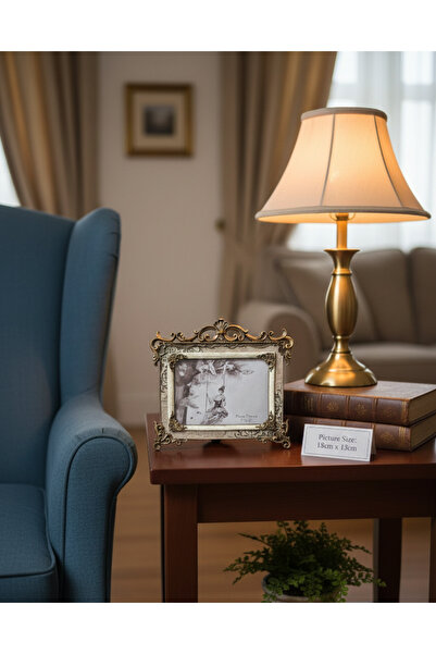 Hanlar Home Vintage Crowned Antique Photo Frame