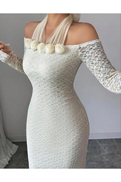 Ta Prince فستان عيد أنيق بتصميم أنثوي راقٍ، يأتي بلون أوف وايت ناعم يمنحك إطل...