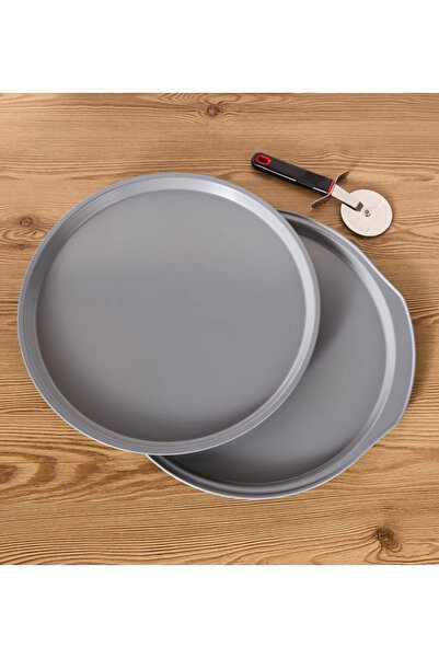 Generic Bake It 2-Piece Carbon Steel Pizza Pan Set with Cutter