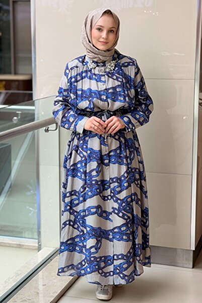 Ghisa Yakası Taşlı Zincir Desenli Elbise