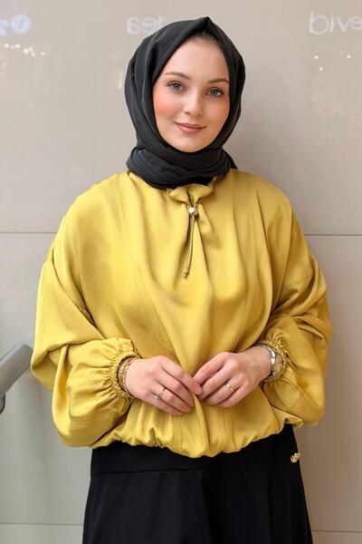 Ghisa Κοντή μπλούζα με λεπτομέρεια στο πέτο