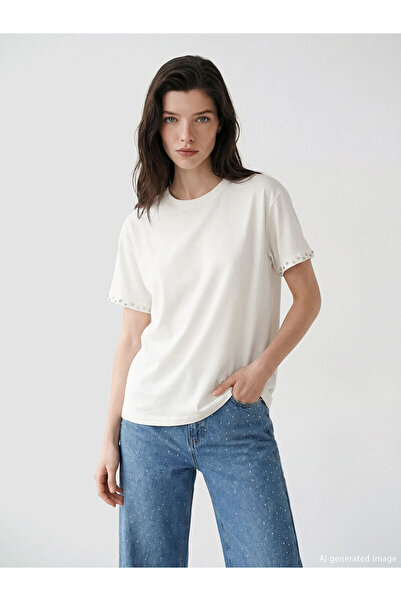 LC Waikiki Nevavm Soft Touch Women's T-Shirt with Oval Collar and Stones