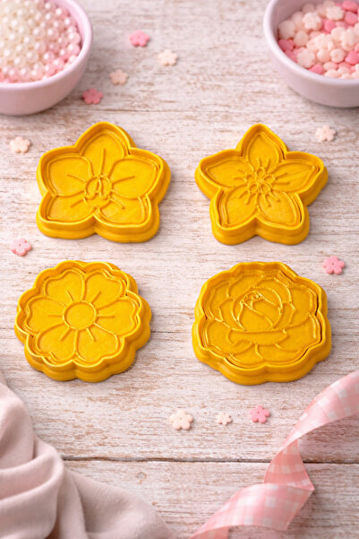 Onflow Floral Design Cookie Cutters Flower Patterns (Set of 4) 6X6Cm