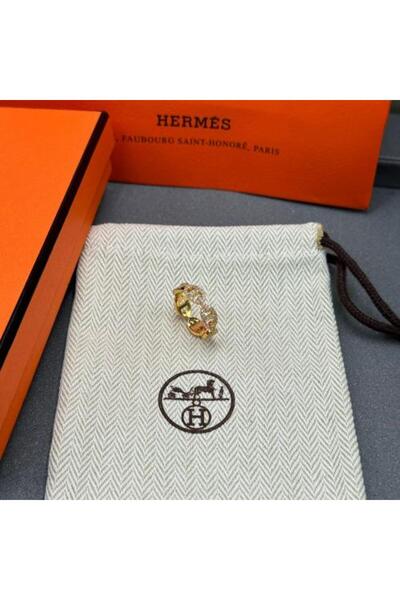 Generic Designer ring with accessories