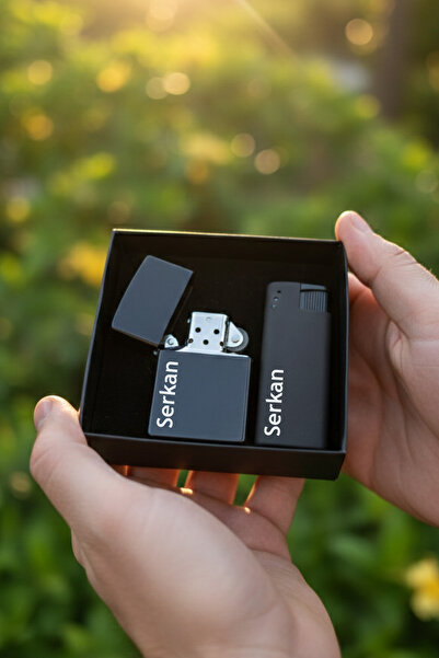 MEG TASARIM DÜNYASI Kişiye Özel İsimli Siyah Metal Benzinli Çakmak ve Gazlı M...