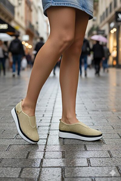 Biocomfort Women's Green Straw Patterned Daily Comfortable Slip-On Light Sole...