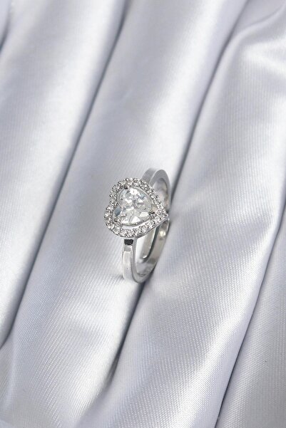 Inure Jewelry النحاس الفضة اللون الزركون حجر القلب سحر نموذج خاتم المرأة