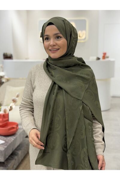 Pierre Cardin شال نايا ريفيلا