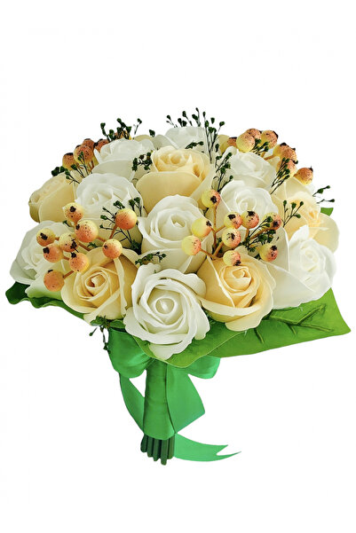 Eventissimi Buchet mediu cu trandafiri si verdeata (Alb, Crem)