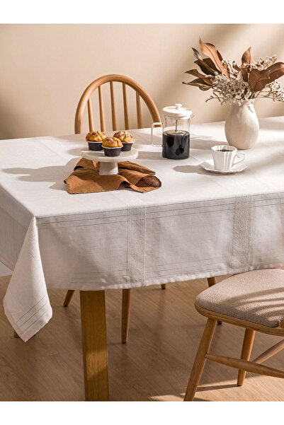 LC Waikiki Rmz Gi̇yi̇m Farkiyla Striped Tablecloth 150X200 cm