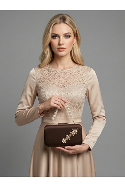 Biçanta Maro Z.A.R.A. Geantă de seară pentru femei cu lanț brodat cu piatră d...