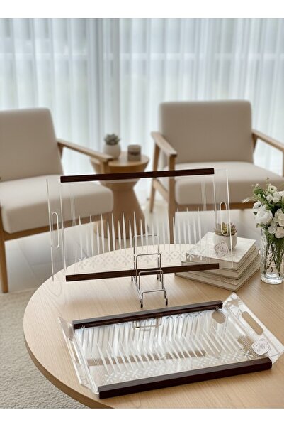 Alamtiaz Acrylic/wood trays with wooden handles. Exclusive design.