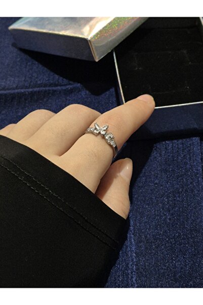 LooRen Butik خاتم نسائي فضي اللون قابل للتعديل بتفاصيل حجر الفراشة LRN012