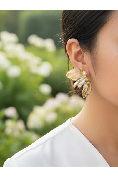 Leerybee Women's Pearl Leaf Tulle Figured Earrings