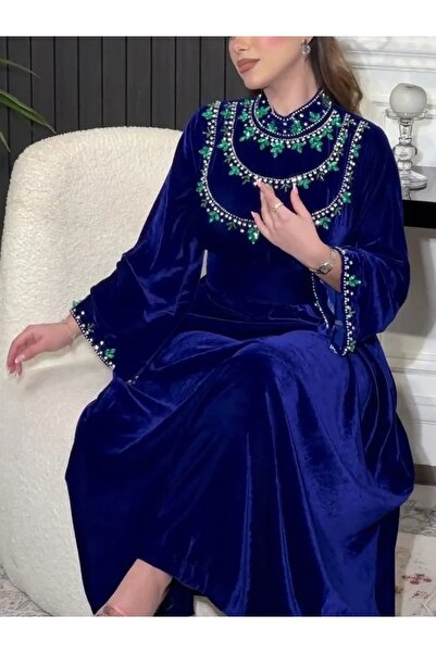 Noon Noora فستان جلابية مخملي بسحاب أخضر مرصع بأحجار الراين على شكل دمعة