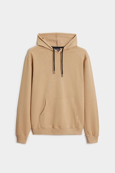 Shooter Sportswear سويت شيرت رجالي بلون بيج فاتح بغطاء رأس بجيب كنغر بقصة مري...