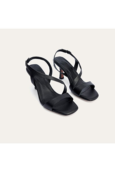 Mudo حذاء بكعب عالٍ من الجلد الطبيعي