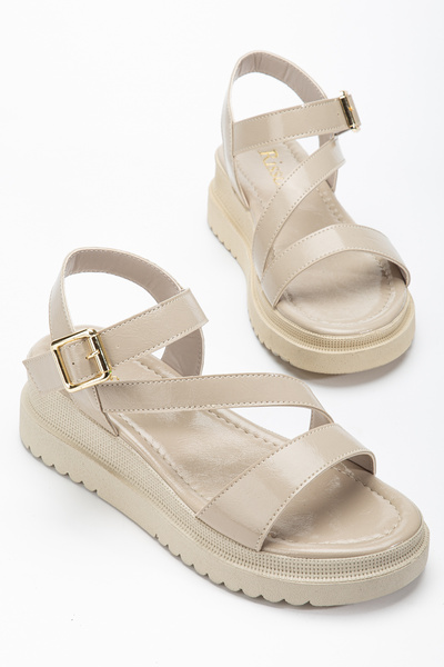 RİSSOLİ Sandale de damă din piele lacuită încrețită, bej, cu barete încrucișa...