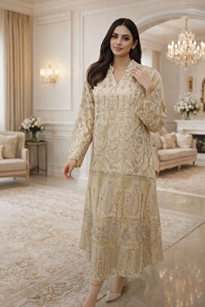 ELLA A Gulf-style jalabiya with exquisite embroidery, carefully crafted to re...