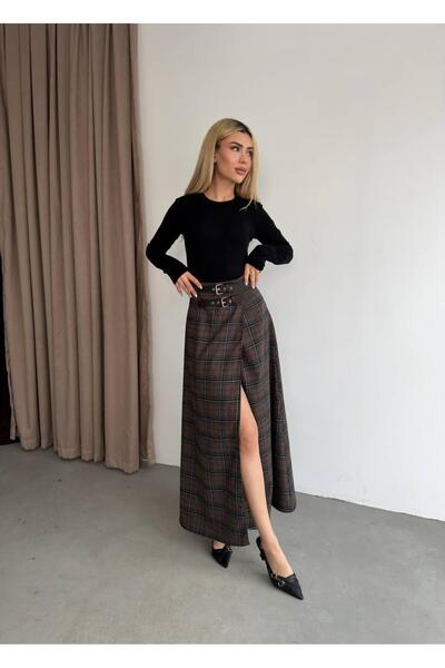 QBZ Plaid Belt-Detail Skirt