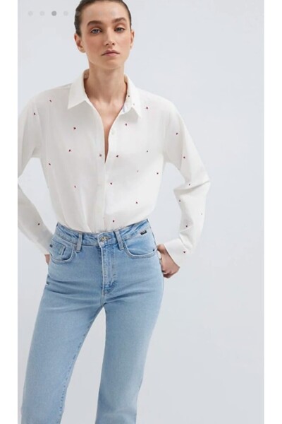 Mavi Çiçek Baskılı Ekru Gömlek Fitted / Vücuda Oturan Kesim 12106M10-91381 YE...