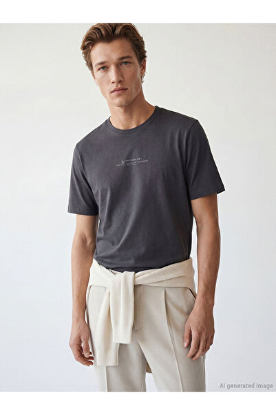 LC Waikiki Ανδρικό μπλουζάκι από χτενισμένο βαμβάκι με τύπωμα με λαιμόκοψη αν...