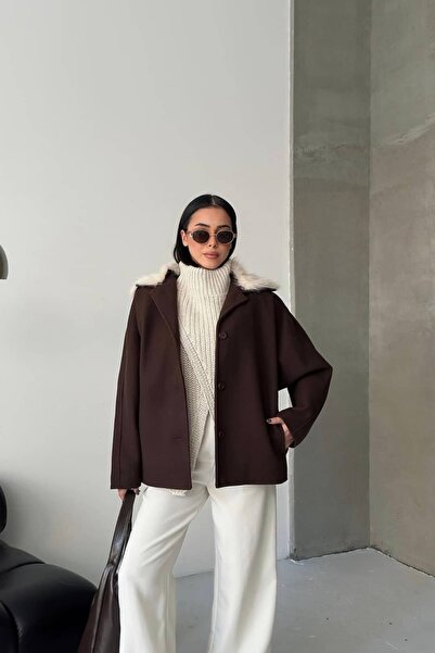 lidyasara Kürk Yakalı Kısa Yün Ceket Kadın