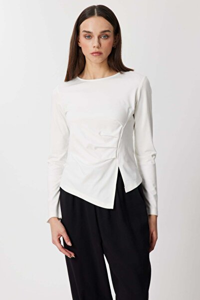 ON Zero Neckline Gathered Detailed Blouse