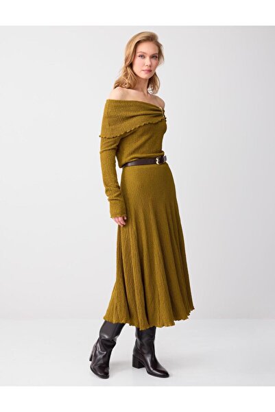 Jimmy Key Oil Green Relaxed Fit Regular Waist Midi Knitted Skirt