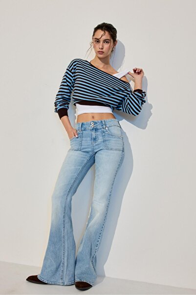 Stradivarius Düşük bel dikişli cepli jean