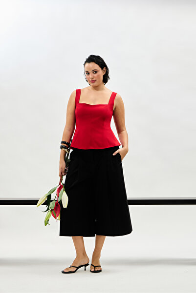 LUOKK MILLER Kolsuz Peplum Bluz Kırmızı