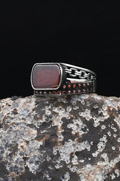 Prestige Gemici Zincir Modeli Kırmızı Akik Taşlı Kare Tasarımlı 925 Ayar Gümü...