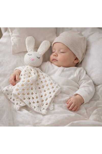 Momsada uyku arkadaşı tavşan el ör