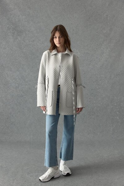 Merve Gültekin Biye Detaylı Kapitone Ceket Gri