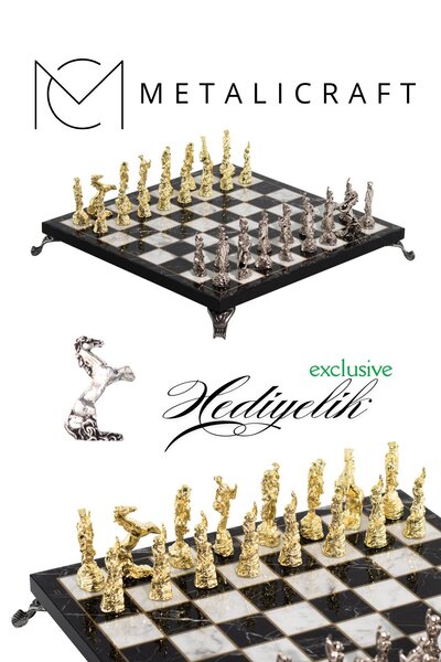Metalicraft مجموعة شطرنج معدنية MC58 بتصميم شرق أوسطي - مع لوحة خشبية مقاس 25...
