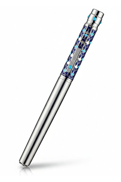 CAAT A distinctive luxury pen with a cap