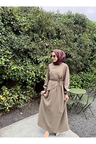 ELİFEMBEBUTİK Asimetrik Detaylı Yeşil TESETTÜR ELBİSE