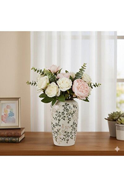 Bin shihoon A stylish ceramic vase for home decor