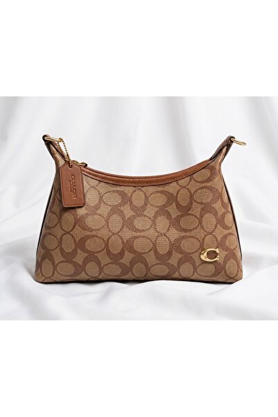 GGGG Bags with their accessories