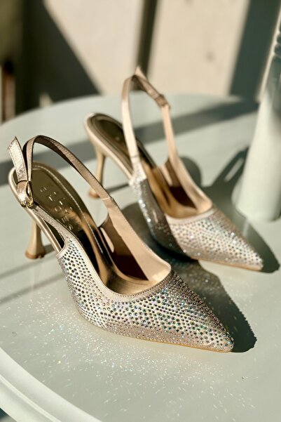 yezy shoes Stone Detailed Thin Heeled Stiletto