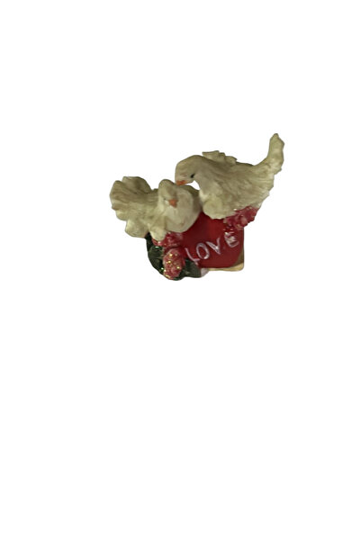 OEM Dove statue with red heart