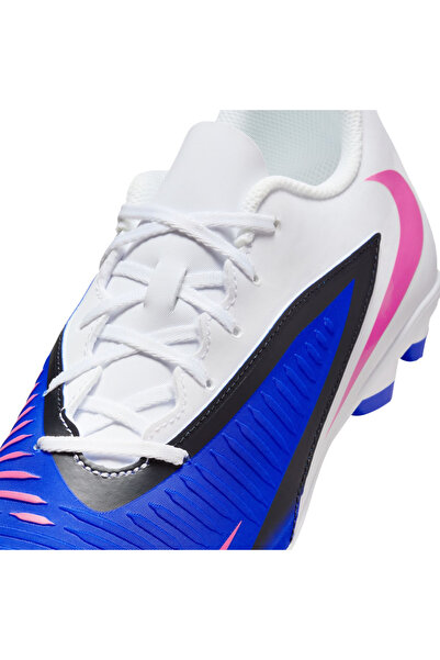 white nike phantom football boots