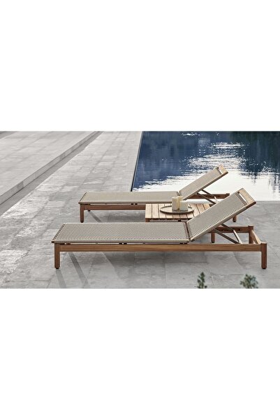ayzenbi İroko Ahşap Bahçe - Havuz - Plaj Şezlongu