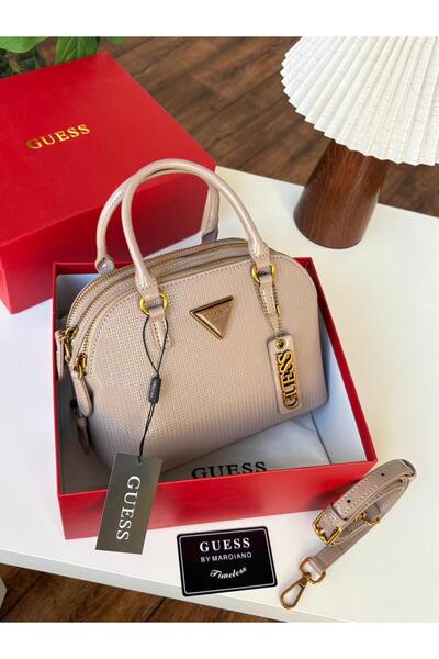 Generic Women's handbag with handle and accessories